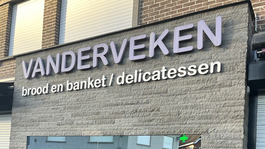 De gevel van Bakkerij Vanderveken in Keerbergen